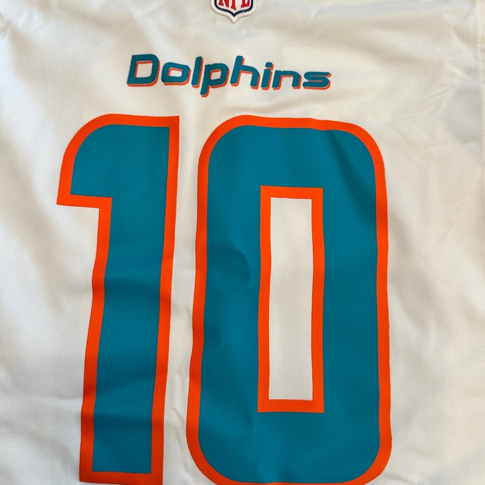 Tyreek Hill Miami Dolphins Nike Women's Player Jersey - White - Picture 9 of 10